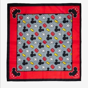 (4) Mickey Mouse & Minnie Mouse Icons Bandana
